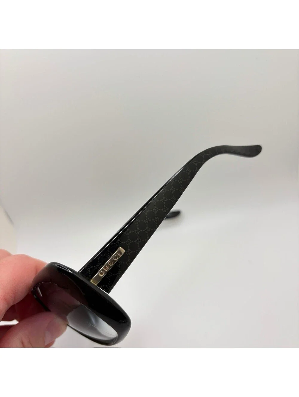 Gucci product pair